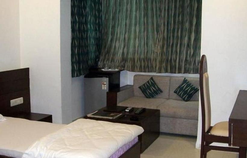 Hotel Palm View Residency 11