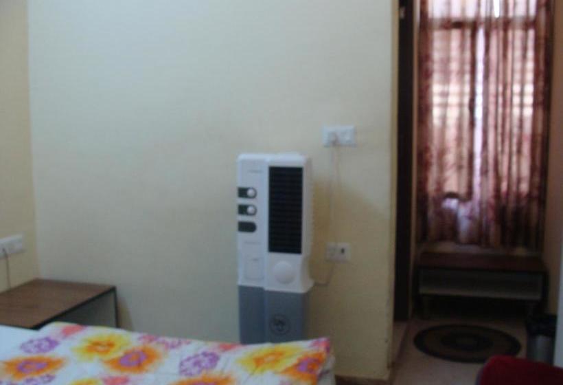 Hotel Abhinandan Grand 18