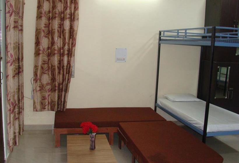 Hotel Abhinandan Grand 4