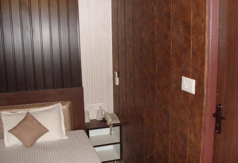 Hotel Abhinandan Grand 9