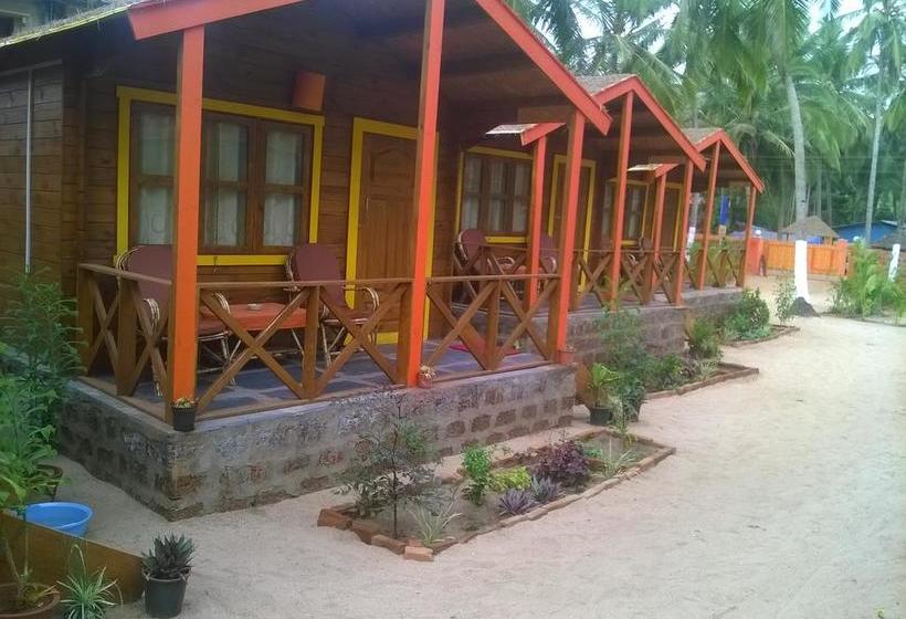 Resort Agonda Beach Bumps 12