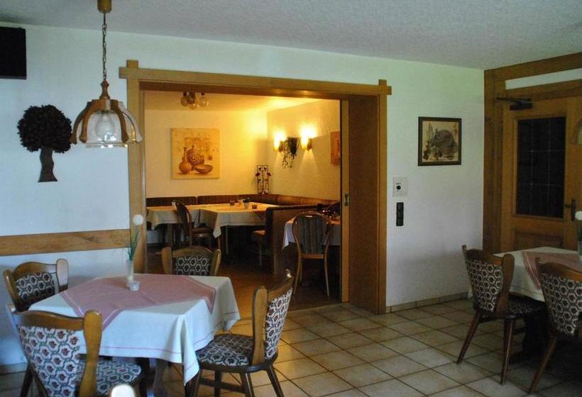 Waldhotel Einstein 11