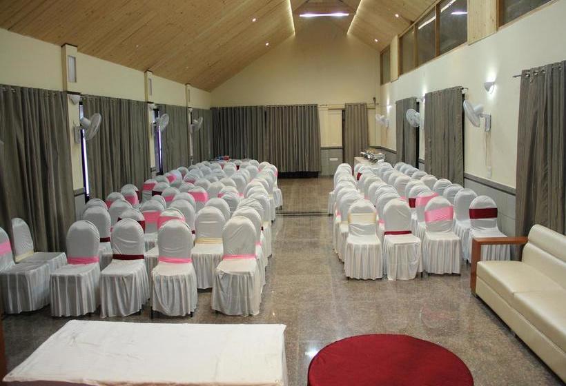 Hotel Oyo Premium Mountain Vew Mashobra 4