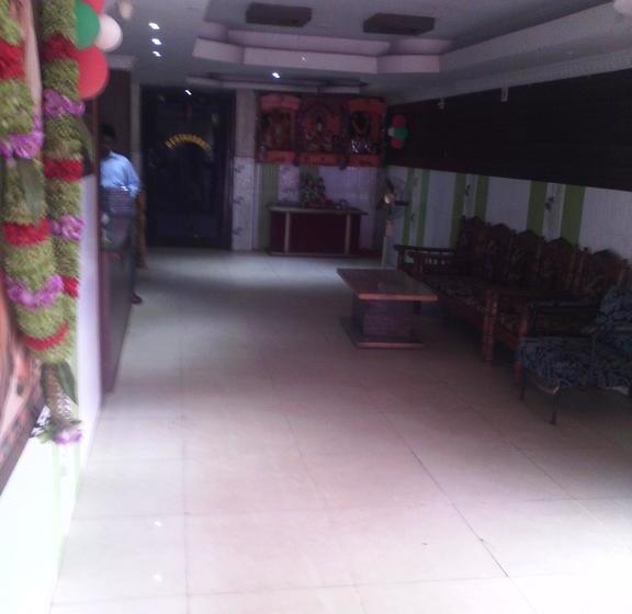 Hotel Deepali International 14