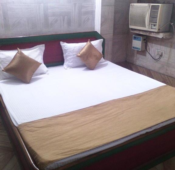 Hotel Deepali International 15