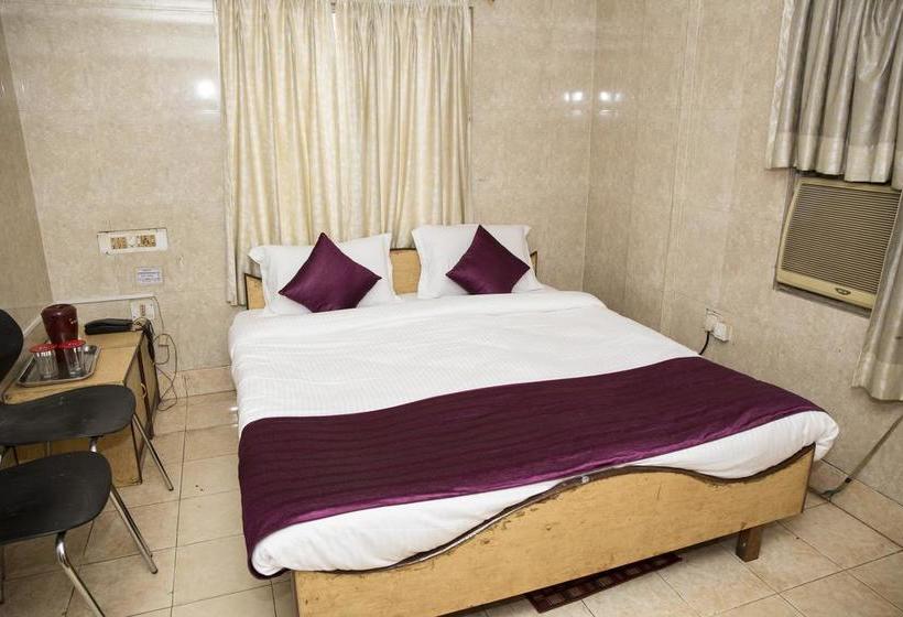 Hotel Deepali International 2