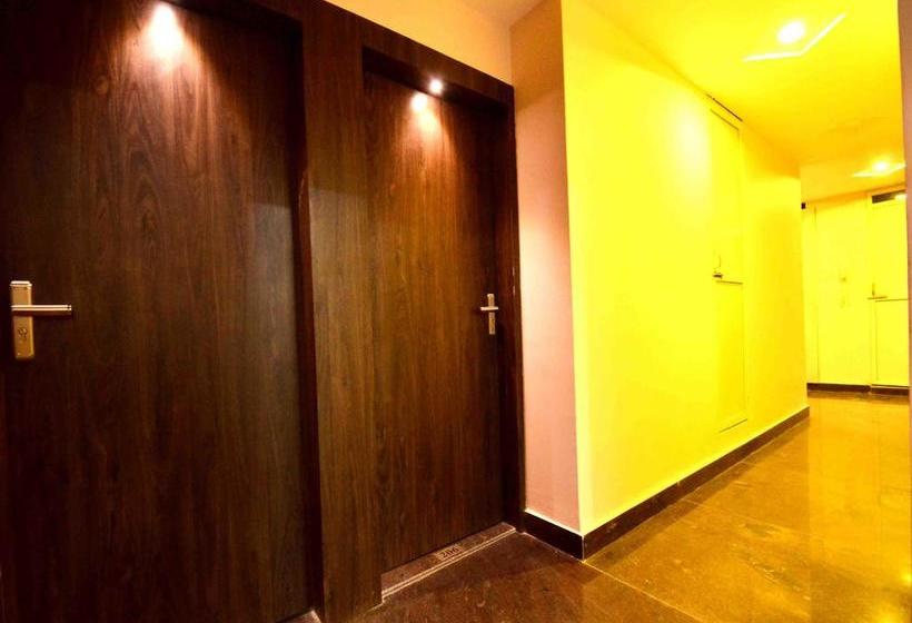 Hotel Oyo Rooms Opposite Railway Station Indore Gate 17