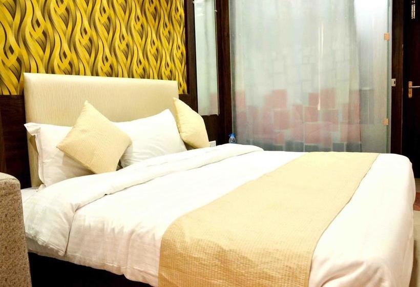 Hotel Oyo Rooms Opposite Railway Station Indore Gate 2