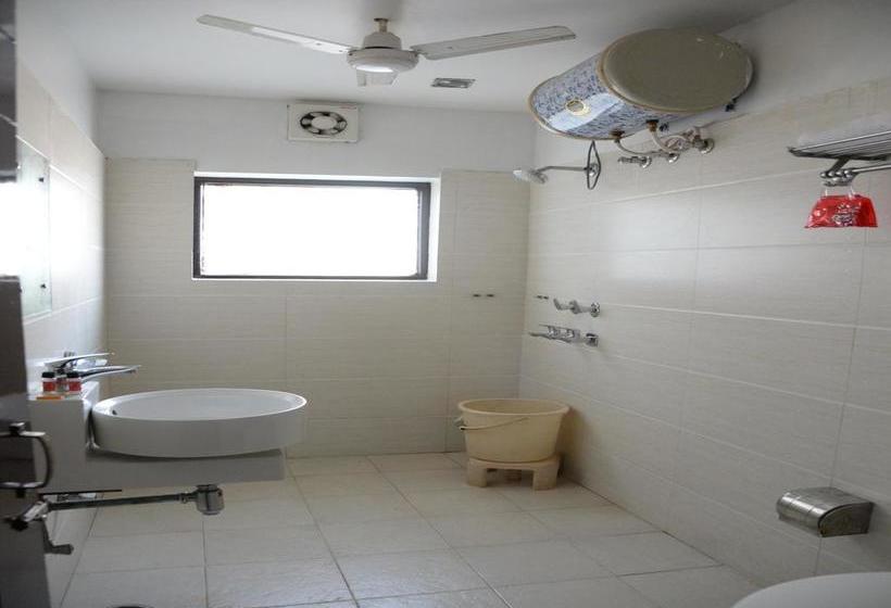 Hotel Oyo Rooms Hanuman Chowk 18