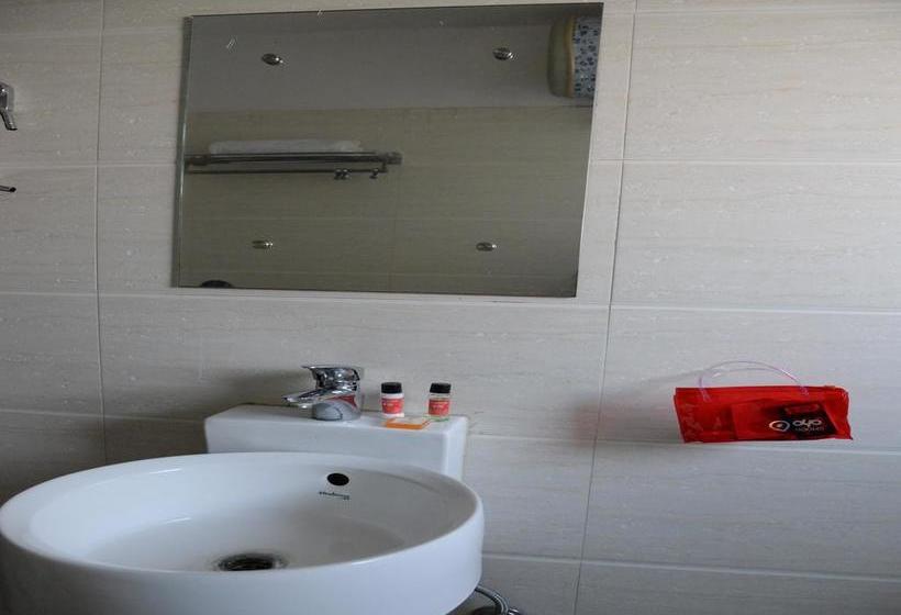 Hotel Oyo Rooms Hanuman Chowk 20