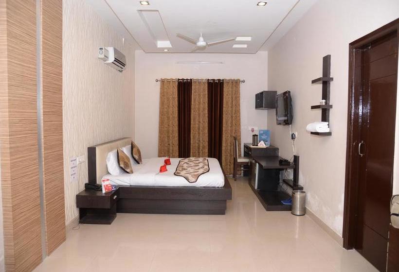 Hotel Oyo Rooms Hanuman Chowk 8