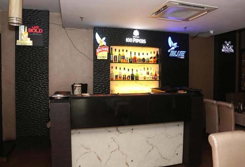 Hotel Oyo Premium Bus Stand Link Road Punjab