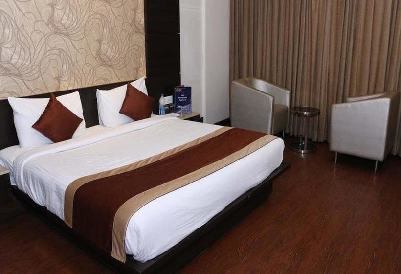 Hotel Oyo Premium Bus Stand Link Road 6