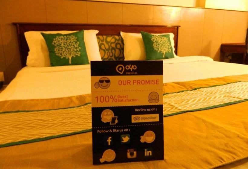 Hotel Oyo Premium Sadar Market Nagpur 11