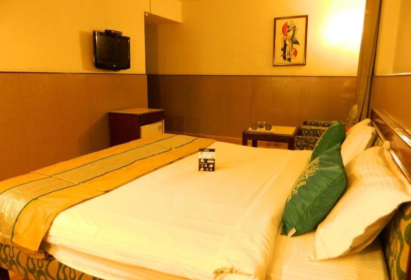 Hotel Oyo Premium Sadar Market Nagpur 2