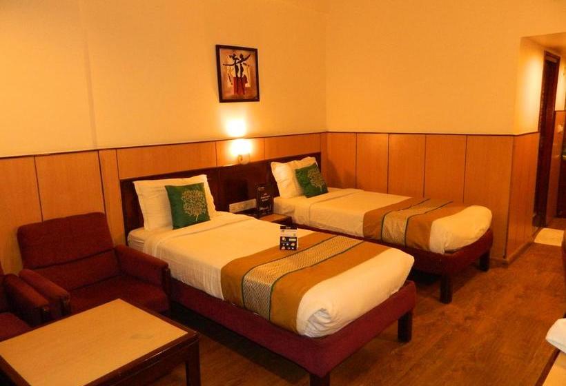 Hotel Oyo Premium Sadar Market Nagpur 4