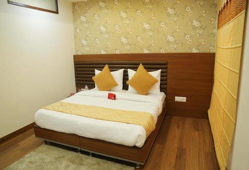 Hotel Oyo Rooms Model Town Market Jalandhar Punjab
