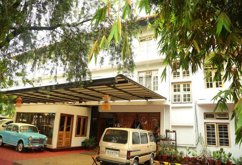 Hotel Oyo Premium Am Road Near Tata Tea Ground Munnar