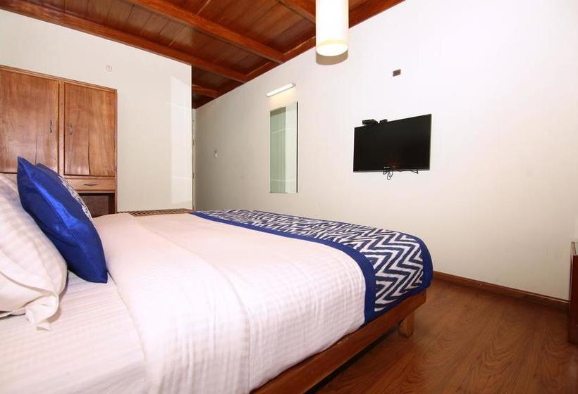 Hotel Oyo Premium Am Road Near Tata Tea Ground 12