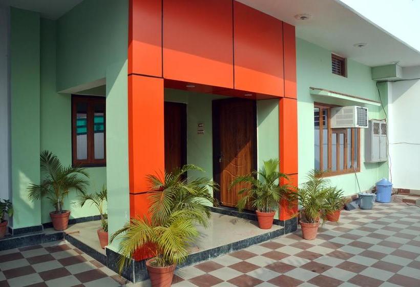 Hotel Chaitanya Inn 7