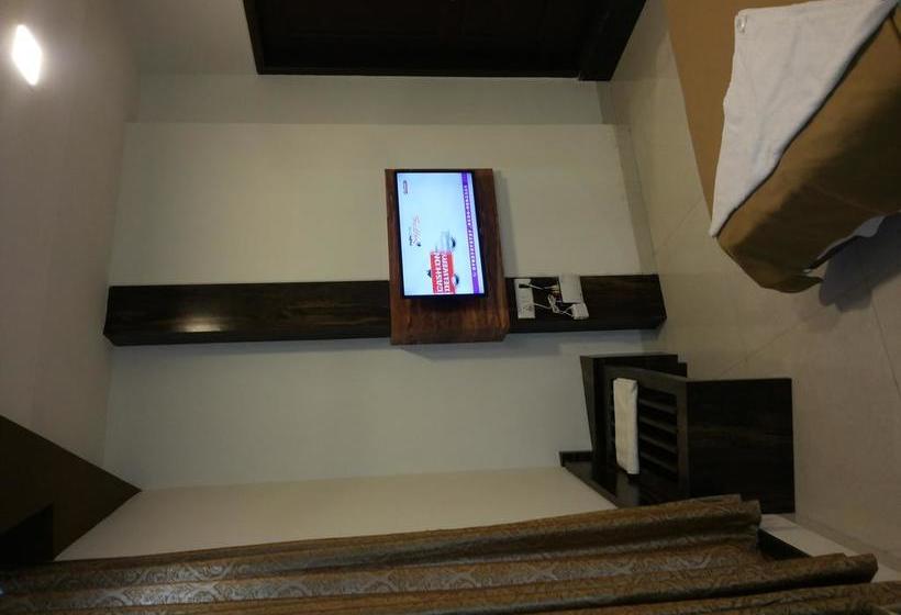 Hotel Sai Comforts 2