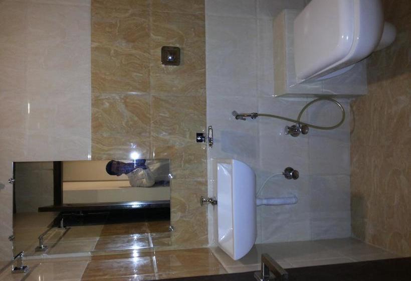 Hotel Sai Comforts 3