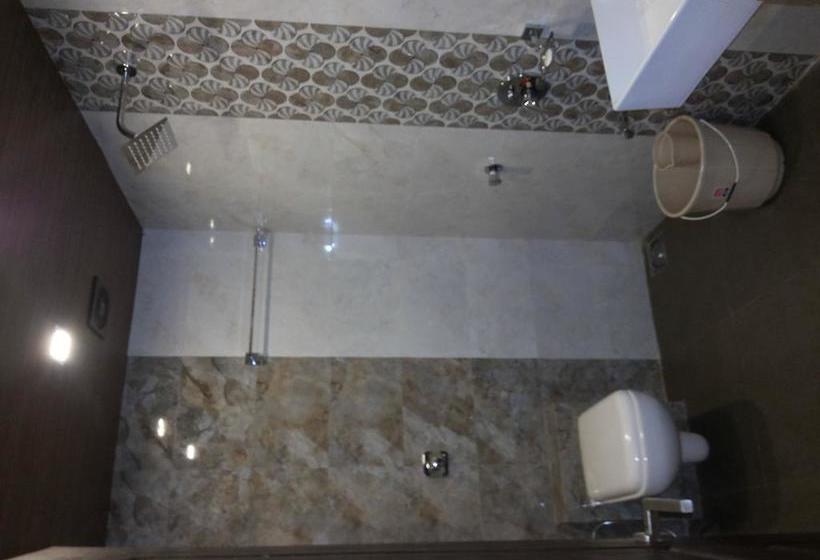 Hotel Sai Comforts 6