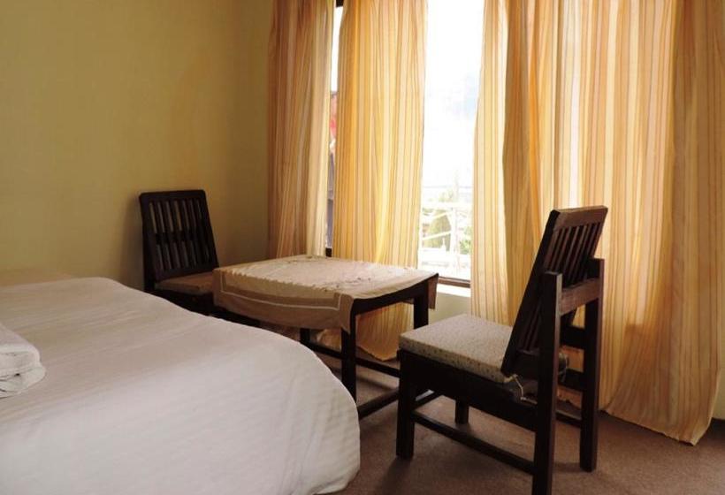 Hotel Lharjey Resort 10