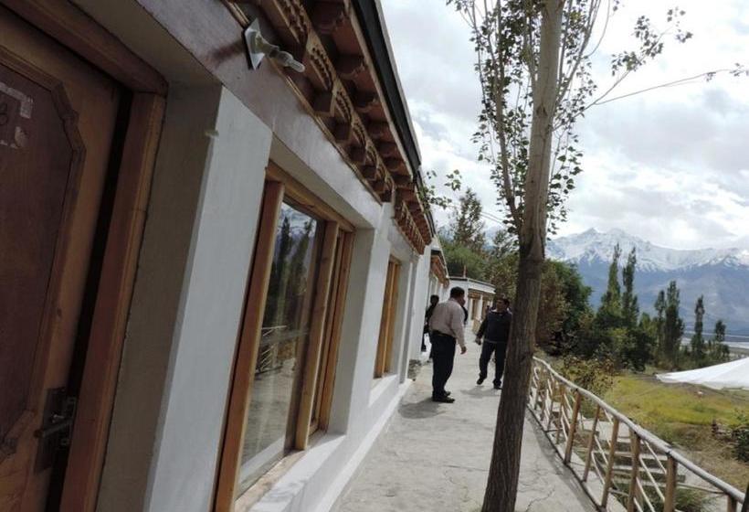 Hotel Lharjey Resort 20