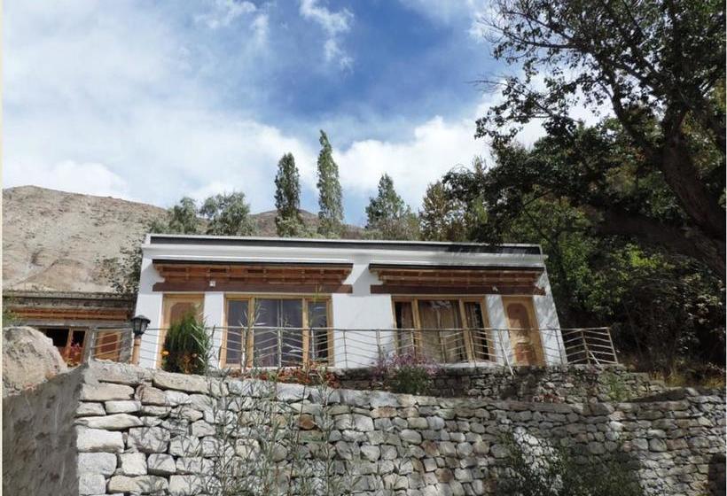 Hotel Lharjey Resort 3