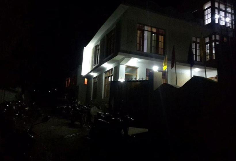 Hotel Mount Castle 10