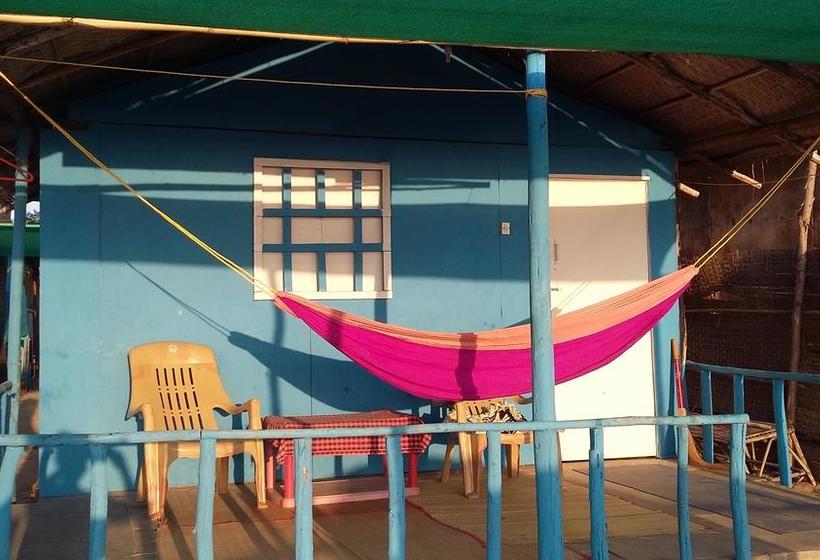 Hotel Cashinuth Beach Huts 2