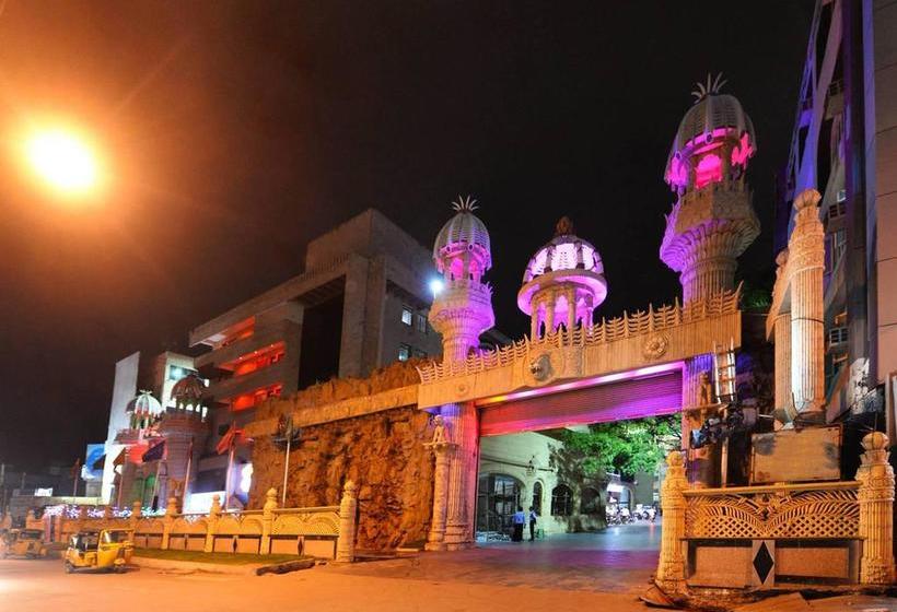 Hotel The Mourya Inn