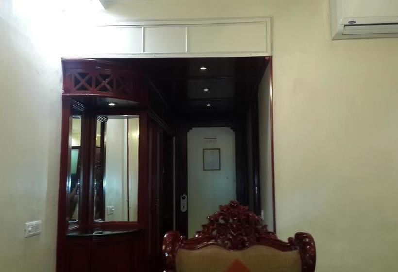 Hotel The Mourya Inn 5