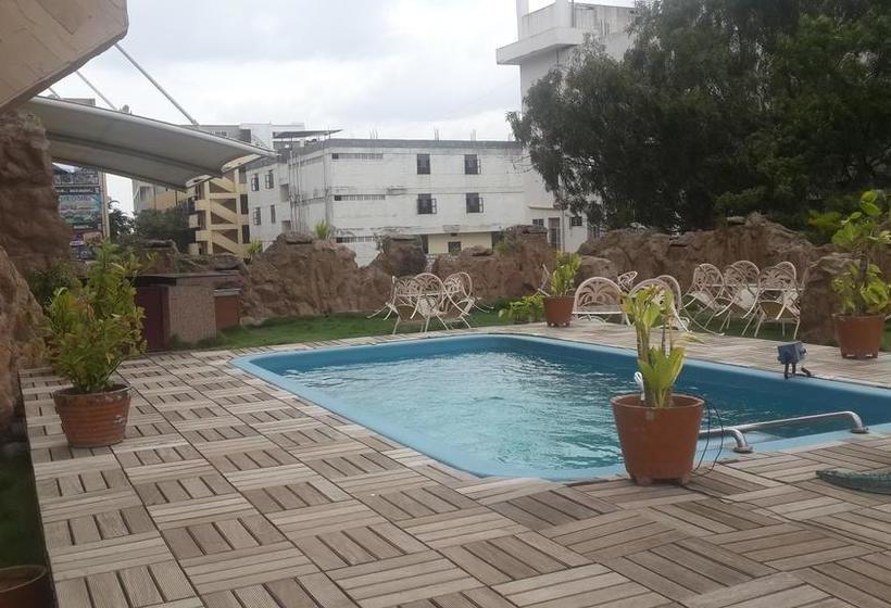 Hotel The Mourya Inn 6