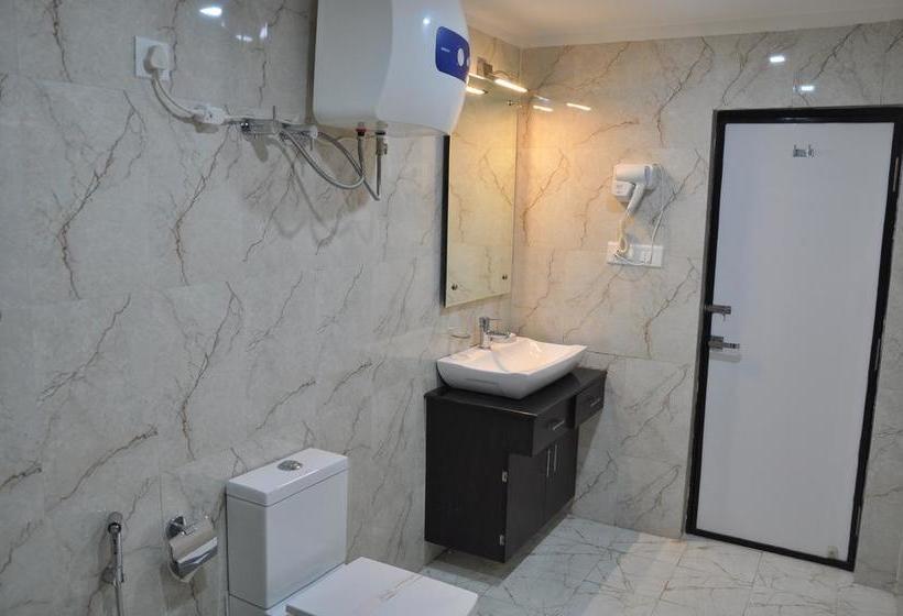 Hotel World Choice Savera Premier 10