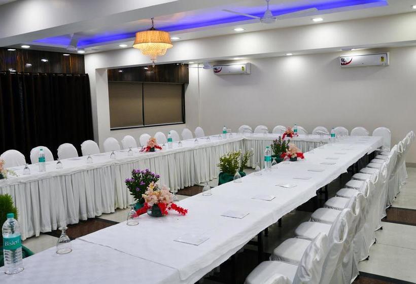 Hotel World Choice Savera Premier 2