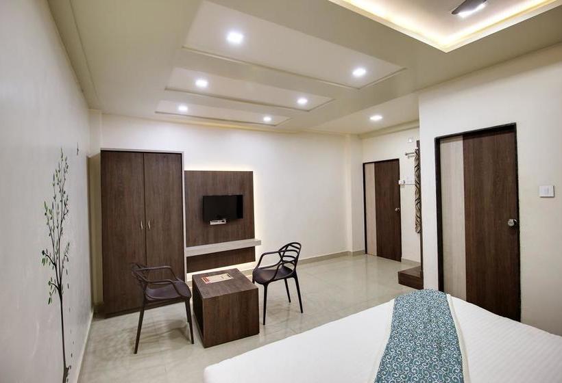 Hostel Daksh Hotel And Restaurant 10