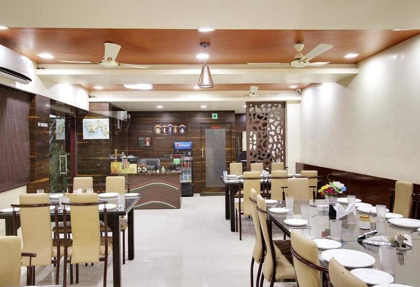 Hostel Daksh Hotel And Restaurant 8