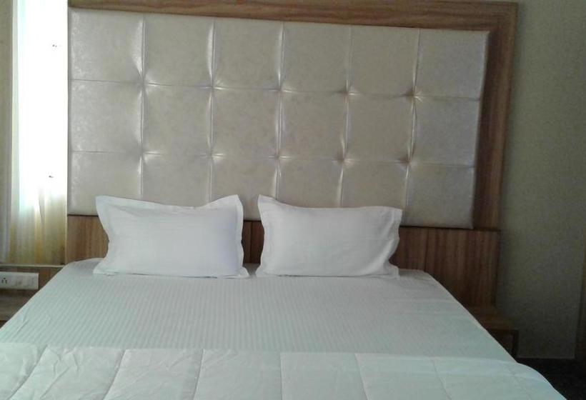 Hotel Midtown Grand 4