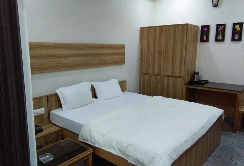 Hotel Midtown Grand 5