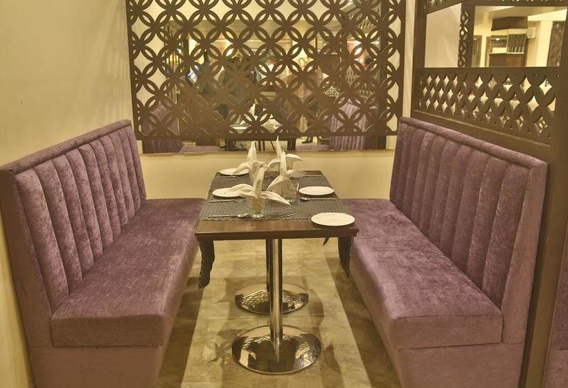 Hotel Midtown Grand 9