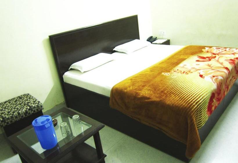 Hotel Nirmal Sadan 12