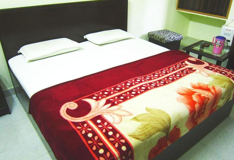 Hotel Nirmal Sadan 18