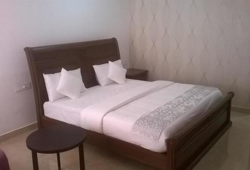 Bed and Breakfast Pankajam Estate 10