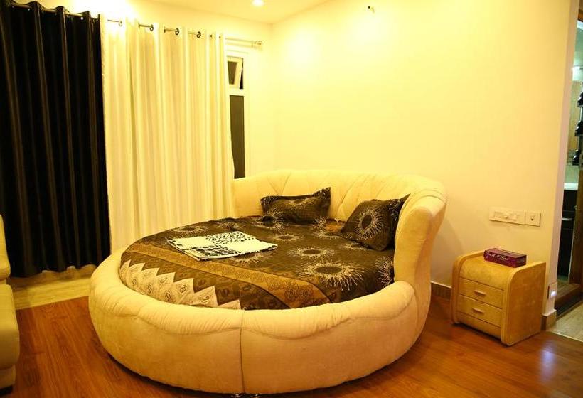 Bed and Breakfast Pankajam Estate 6