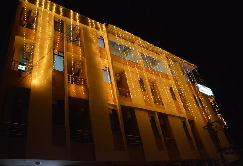 Hotel Mannat Excellency 11