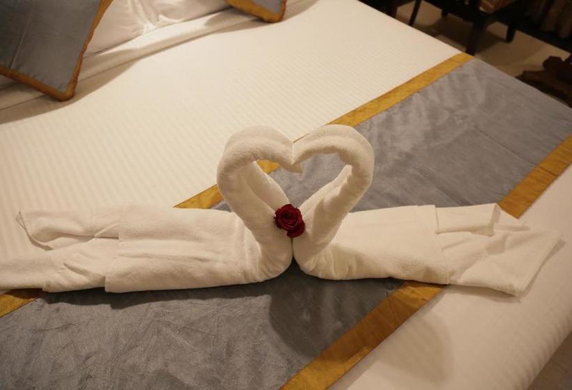 Hotel Rangalaya Royal 10