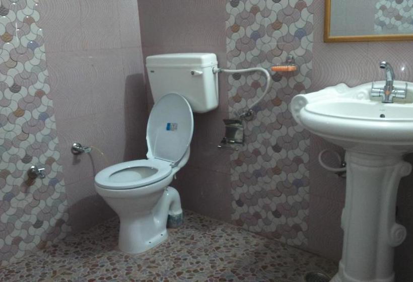 Bed and Breakfast Prem Home Stay 17