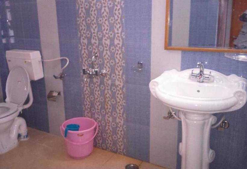 Bed and Breakfast Prem Home Stay 18